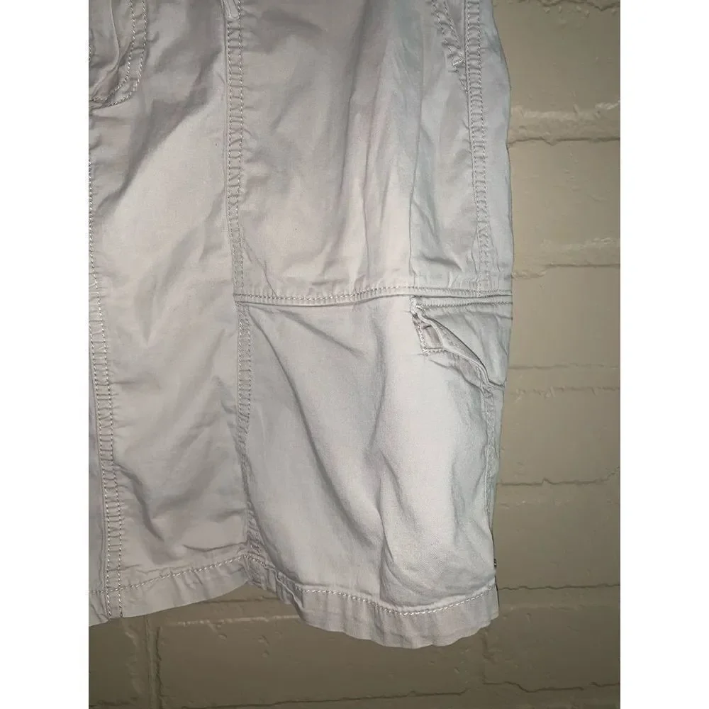 Vintage 90’s Y2K Khaki Cargo Skort Size 4‎